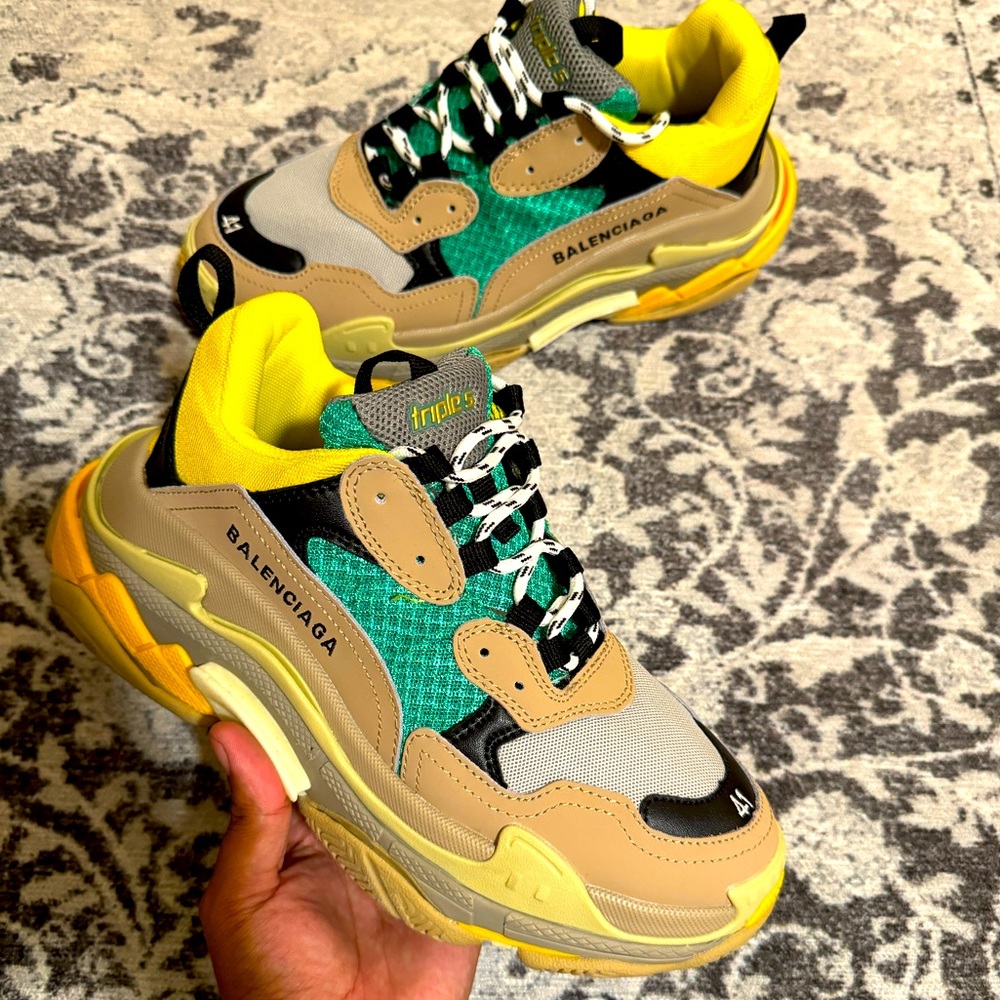 BALENCIAGA TRIPLE S size 8